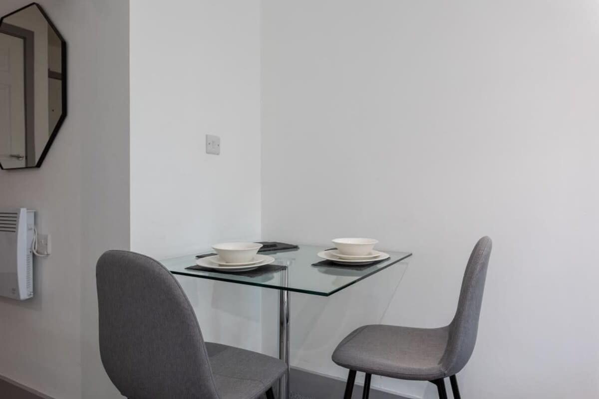 Amazing 1 Bedroom Apartment Leeds Leeds  Dış mekan fotoğraf